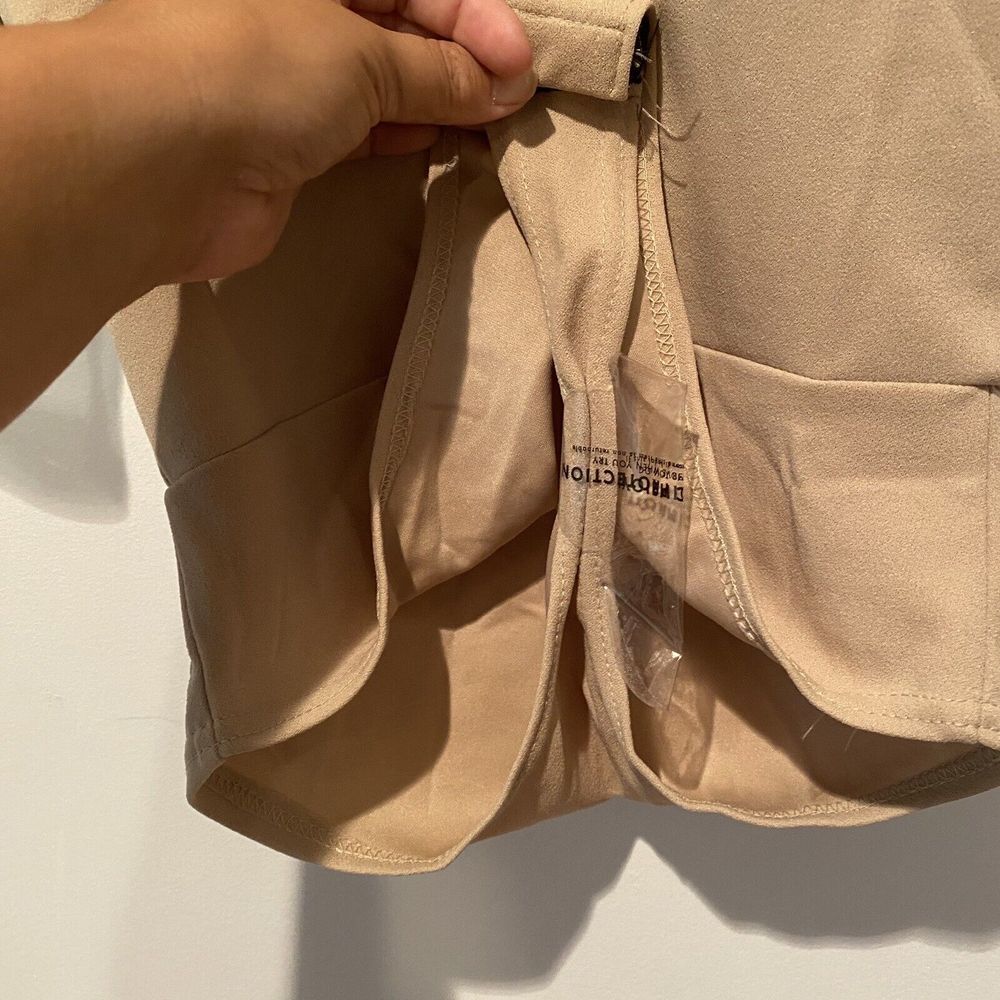 NWT Pretty Little Thing Nude Crepe High Neck Snakeskin Organza Bodysuit Size 2 - Picture 5 of 6